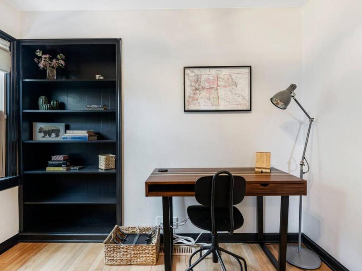 Picture Perfect Bungalow In The Heart Of Dt Vancouver Buitenkant foto