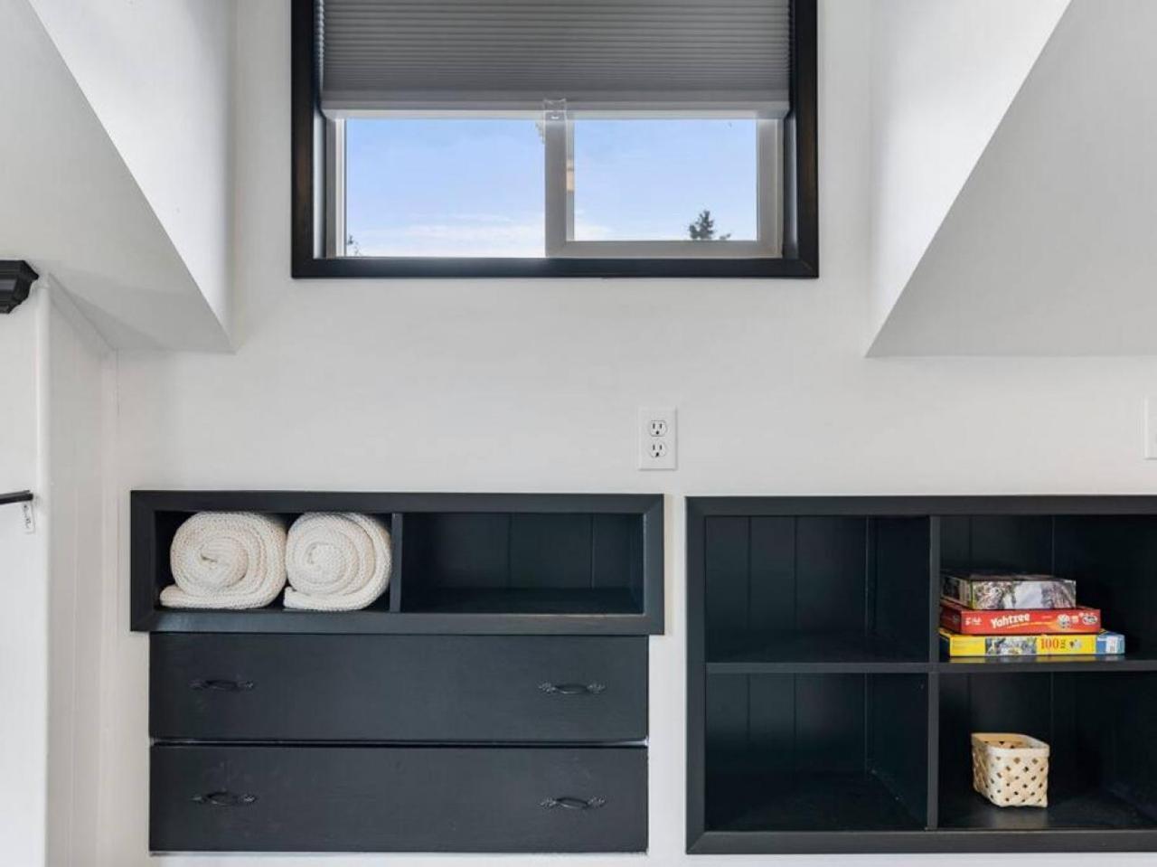 Picture Perfect Bungalow In The Heart Of Dt Vancouver Buitenkant foto